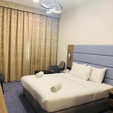 Silver Sand Hotel Дубай Экстерьер фото