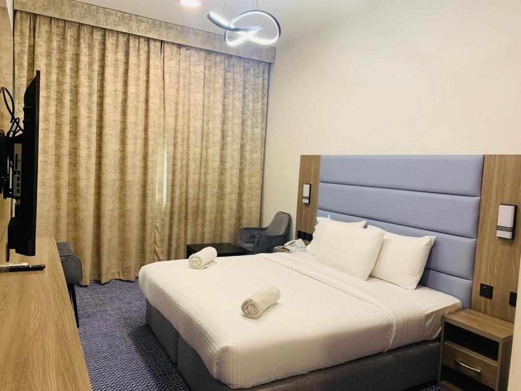 Silver Sand Hotel Дубай Экстерьер фото
